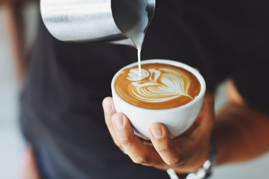 Kaffee Gold Barista Kurkuma Kaffee Wechselwirkung Wie gesund ist der Kaffee-Trend